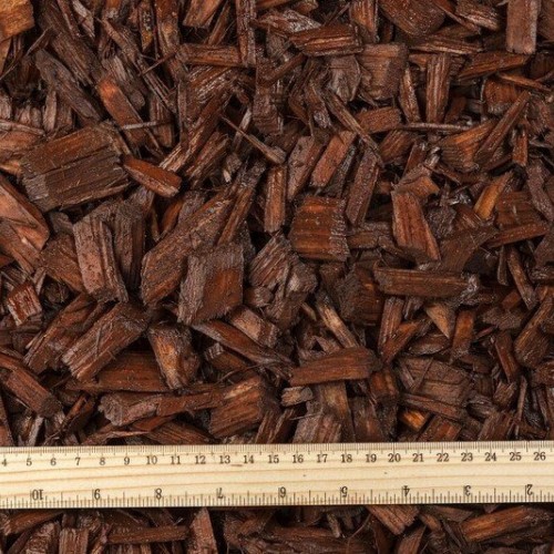 Мульча из цветной щепы (20–40 мм) - коричневая 50л